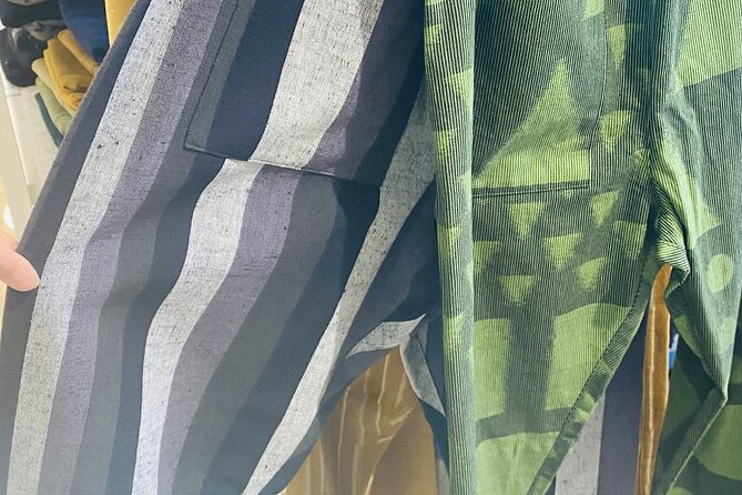 Tour of antique shops, cultural stores known only to the locals - Key Points