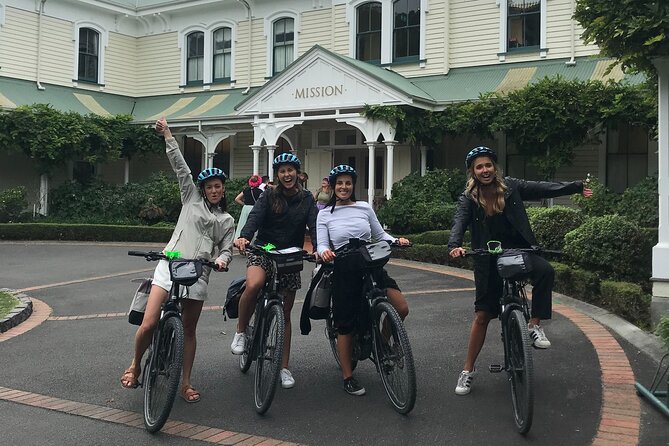 Napier: Shore Excursion Cycle Winery Tour - Half Day, self-guided - The Authentic Touches