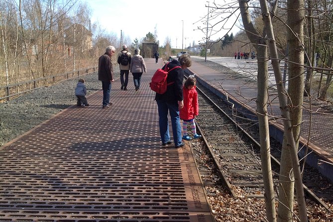 4 hours private tour to Potsdam and Wansee with a van - The Sum Up