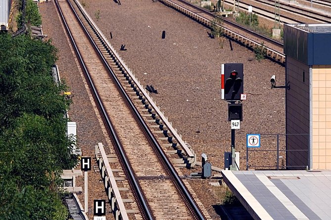 4 hours private tour to Potsdam and Wansee with a van - The Experience from Reviews