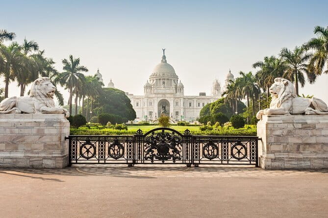 Half Day Tour to the Flower Market and Howrah Bridge in Kolkata - The value proposition