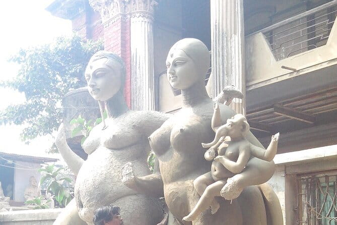 Kumartuli - Where the Gods come to Earth - What You’ll Actually See and Learn  