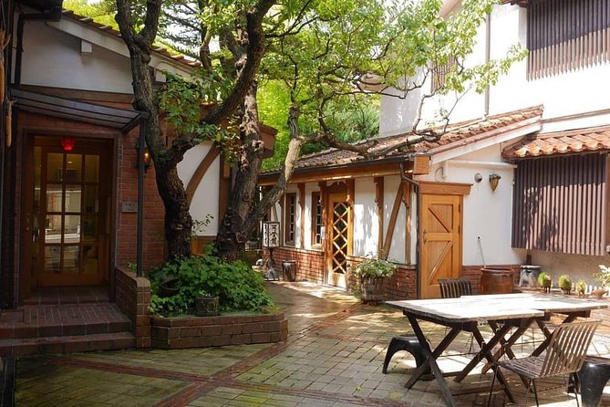 Demolition show sushi making classic cafe tour - The Demolition Show Sushi Making Classic Cafe Tour: An Authentic Japanese Experience