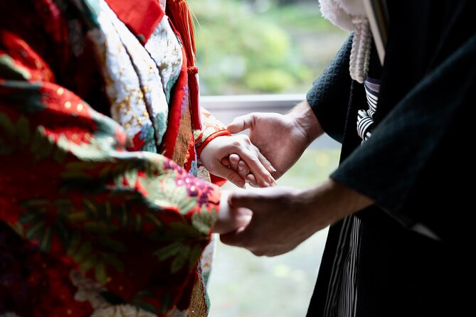 Private Luxury Romantic Photoshoot in a Traditional Kimono - A Close Look at the Experience