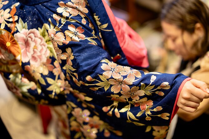 Private Luxury Romantic Photoshoot in a Traditional Kimono - The Sum Up