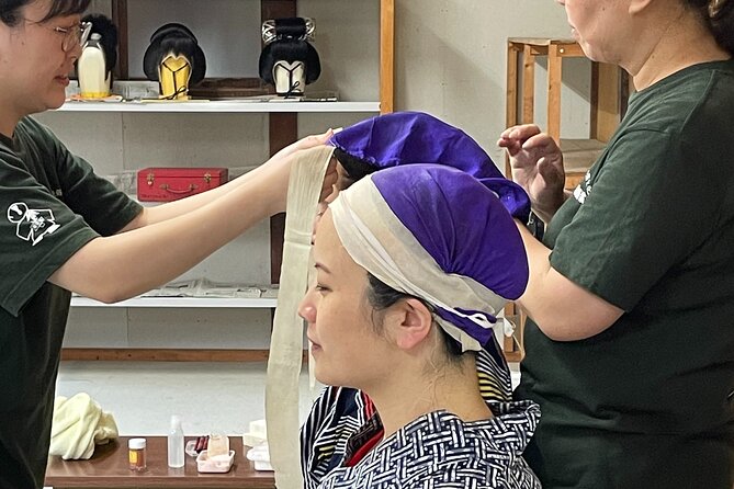Authentic Kabuki Transformation & Mini Performance at Aioiza Gifu - A Closer Look at the Experience