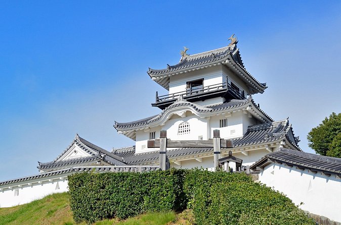 Kakegawa Castle and Sake Tasting Private Tour with Public Train - Frequently Asked Questions