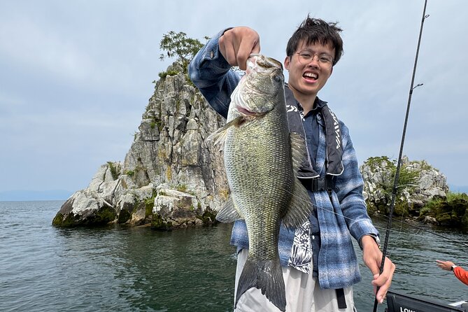 Experience bass fishing on the legendary Lake Biwa for 3 people - Experience bass fishing on the legendary Lake Biwa for 3 people