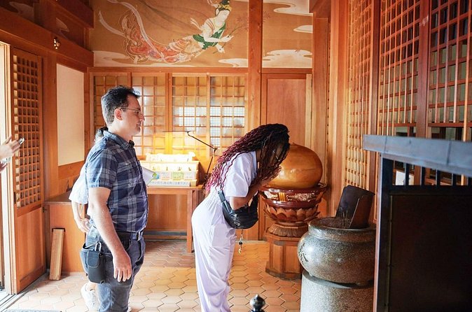 Minoh Waterfall Hike and Minosan Ryuanji Walking Tour in Osaka - FAQs