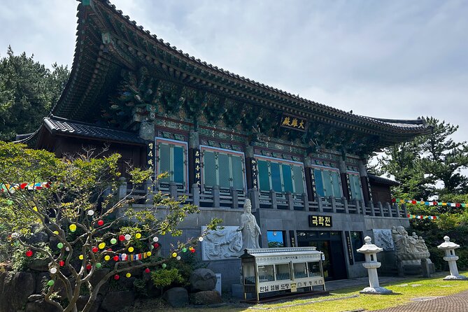 Seogwipo (The Southern City of Jeju) Jungmun Area Walking Tour - Who Should Take This Tour?