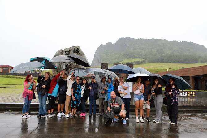 Jeju bus tour with professional English guide for cruise customer - Introduction