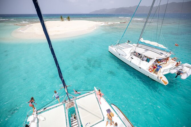 Jost Van Dyke - Soggy Dollar & Sandy Spit Sailing Tour in the BVI - Key Points
