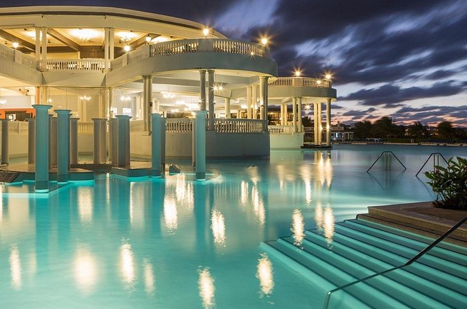 Private Transfer from MBJ Airport to Grand Palladium Hotel - A Closer Look at the Experience