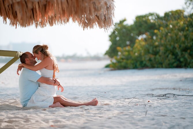 Private Vacation Photoshoot with Photographer in Grand Caymen - Exploring the Details of the Grand Cayman Photoshoot Experience