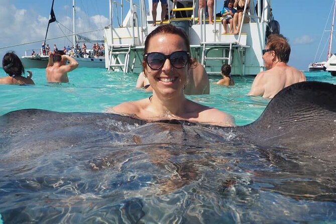 Stingray City, Coral Gardens & Frankie's Local Lunch & Juice - Who Will Love This Tour?