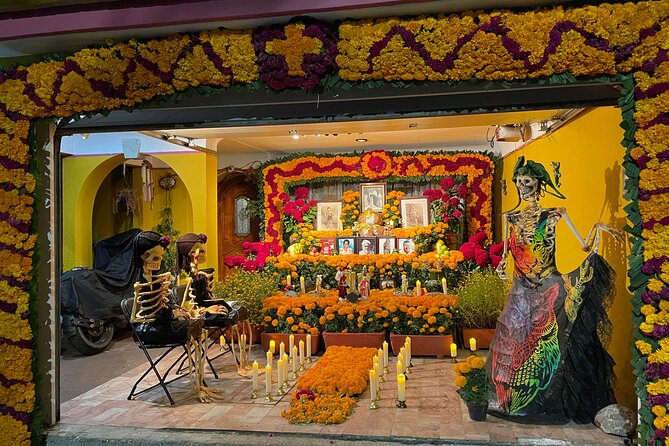 5 Hours Guided Day of The Dead Evening Walking Tour in Oaxaca - A Detailed Look at the Tour Experience