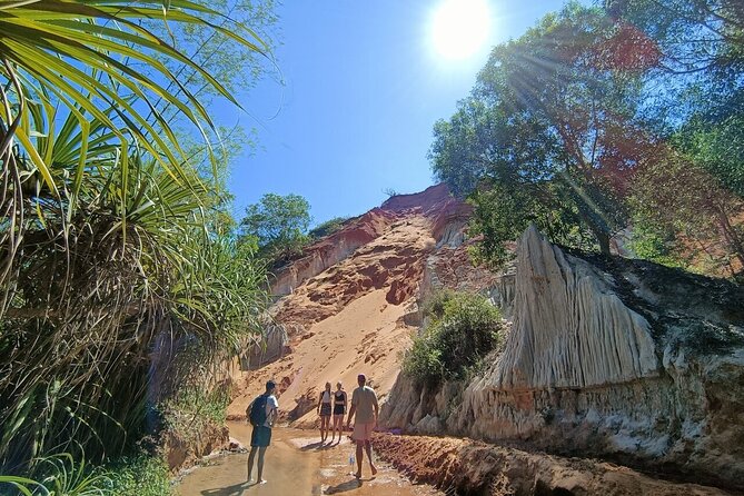 Mui Ne Jeep Adventure: Discover Sand Dunes with a Local Guide - White Sand Dunes: The Fun Begins