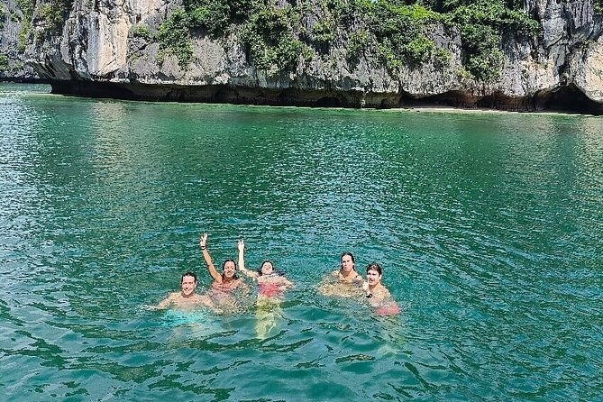 Best 2D1N Lan Ha Bay Cruise: BBQ dinner, Viet Hai Ancient Village - A Deep Dive Into the Experience