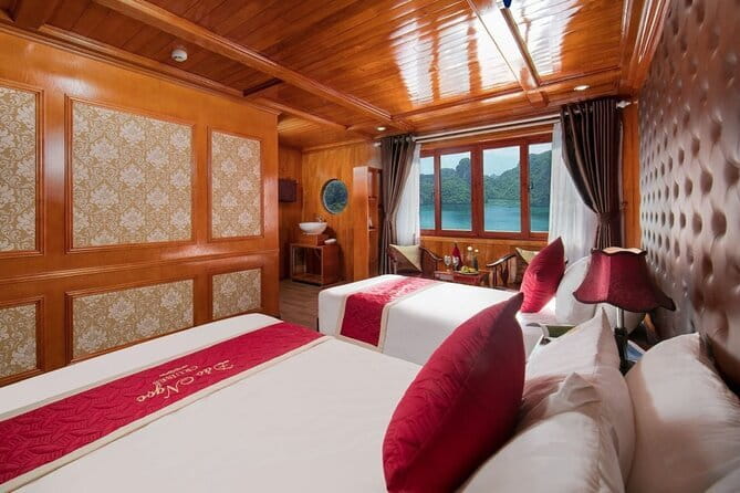 2 Days 1 Night Lan Ha, Ha Long Bay Tour With Licensed Guide - What Makes This Tour Stand Out?