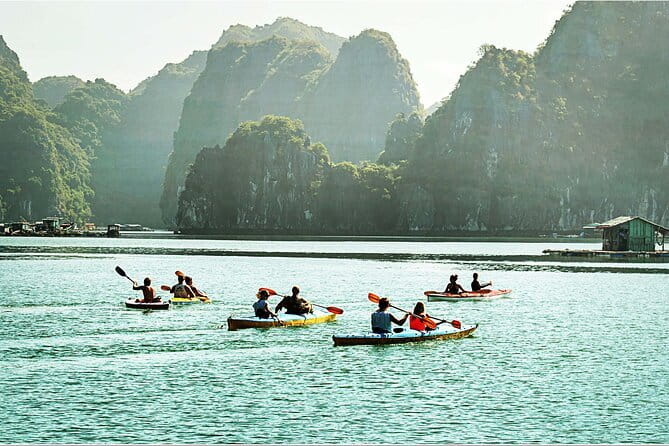Lan Ha to Ha Long Bay Cruise and Kayaking from Cat Ba Island - Enjoying the Scenery and Food