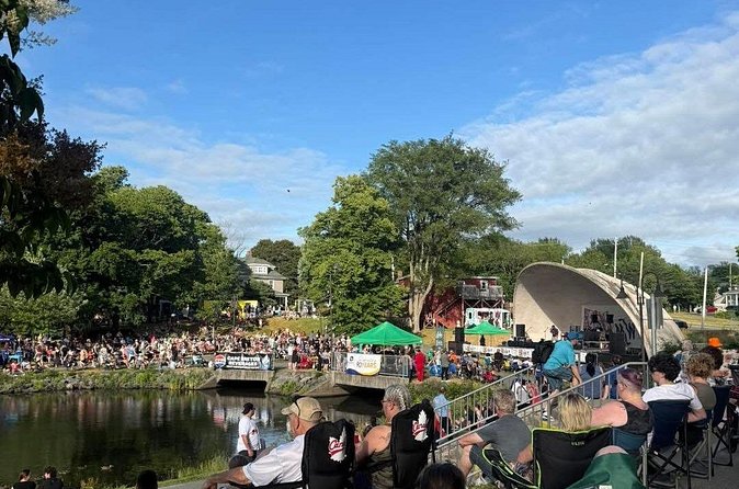 Sydney City & Coastline Tour - FAQ