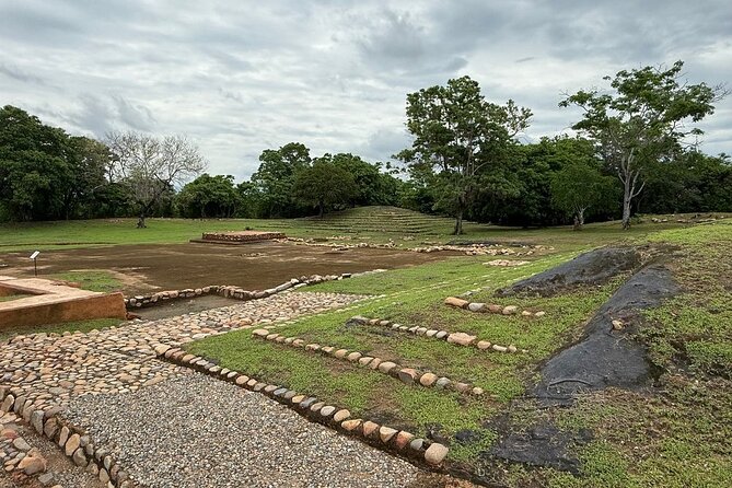 Archaeological Site Tour in Zihuatanejo - A Closer Look at the Archaeological Site Tour in Zihuatanejo