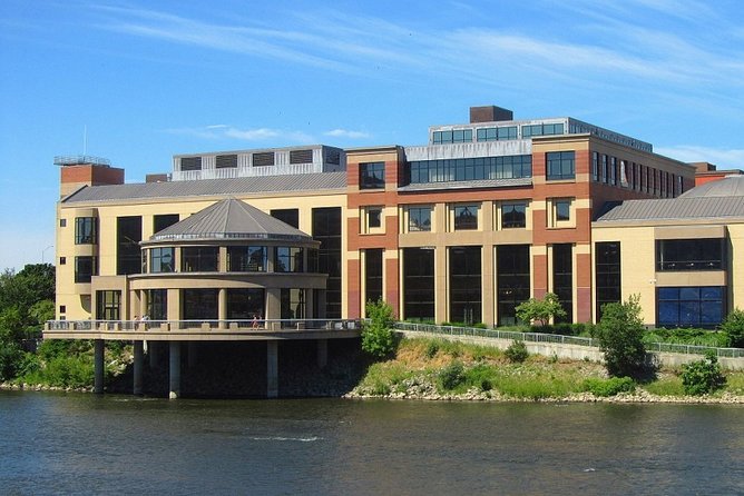 Self-Guided Grand Rapids Scavenger Hunt: Round River City - Key Points