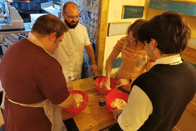 Naples: Authentic Italian Pizza Making Class with Local Pizzaiolo - FAQs