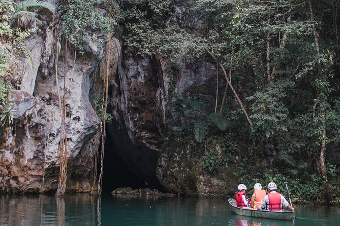 Private Barton Creek & Butterfly Ranch Tour - An Authentic Belize Adventure: Private Barton Creek & Butterfly Ranch Tour