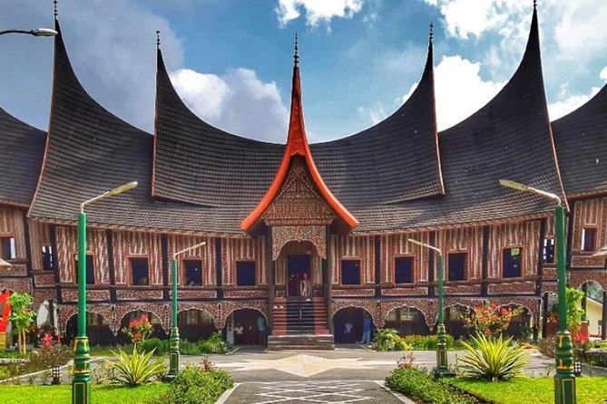 3 Days Private Padang Tour: Minangkabau Cultural Center, Village & City Tour - A Closer Look at the Itinerary