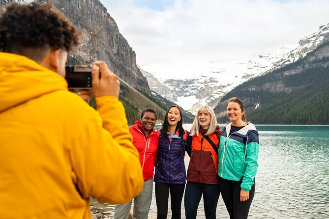 Luxury Private Tour of Lake Louise, Moraine, Peyto and Banff - A Deep Dive into the Experience