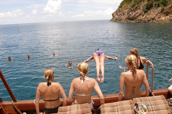 Full Day Chantara Pirate Junk Boat Koh Phangan Cruise with Sunset - Detailed Itinerary Breakdown