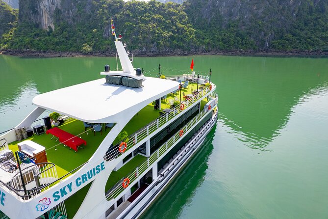 Halong Bay 1-Day Cruise with Cave Visit, Kayaking & Jacuzzi Party - What We Loved About This Tour