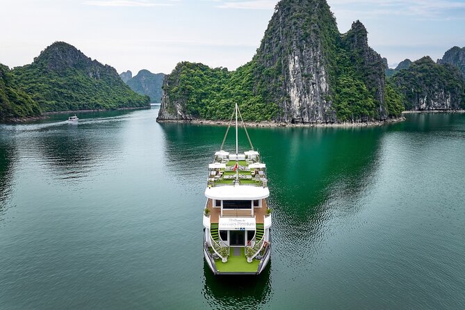Hercules Premium Cruise Scenic Halong Bay Tour with Buffet Lunch - Key Points