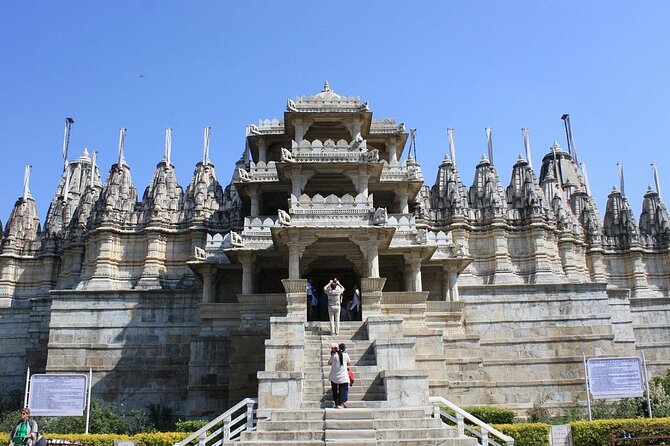 Private Kumbhalgarh and Ranakpur Tour from Udaipur - The Sum Up