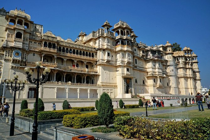 Full-Day Private Sightseeing Tour of Udaipur - Key Points