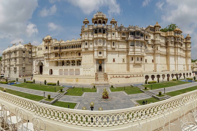 Private Full Day Udaipur Sightseeing Tour without Guide - What’s Included and What’s Not