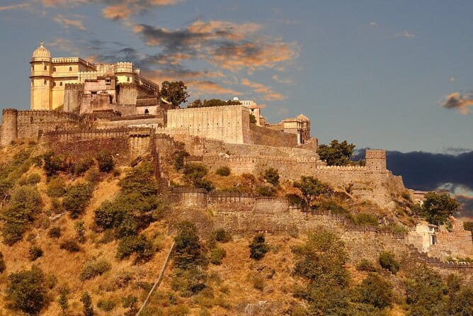 Udaipur to Kumbhalgarh and Ranakpur Full-Day Tour with Lunch - Key Points