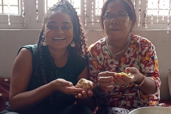 Volunteer program with children and women - The Sum Up