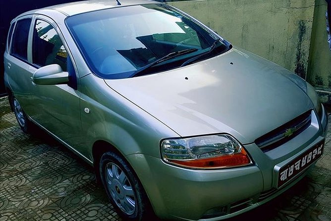 Private car transfer from Kathmandu Airport to hotels in Kathmandu - The Ride to Your Hotel