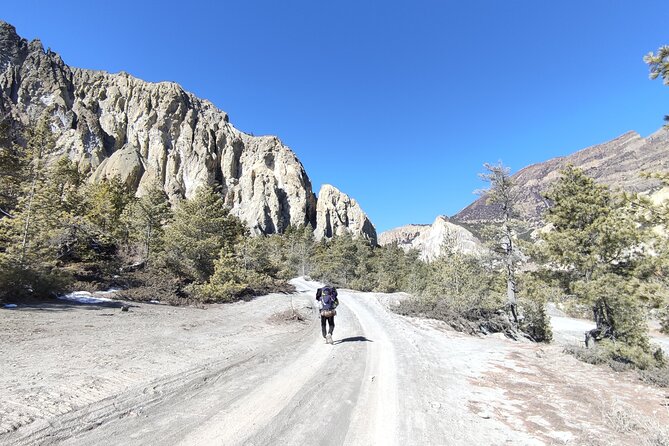 20 Days Annapurna Circuit Trek - Traversing the Annapurna Range: From Dharapani to Manang