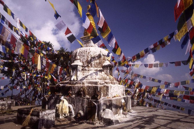 Kathmandu: Day hiking trip to Jamacho Hill Shivapuri NationalPark - Jamacho Gumba and Sacred Sites