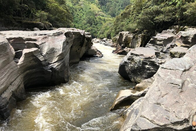 Private Jeep Tour to the Surroundings of San Agustín - A Close Look at the San Agustín Private Jeep Tour