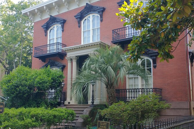 Bloody Murder Savannah Pub Crawl - Who Will Love This Tour?