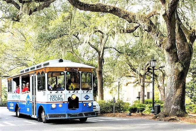 Savannah Land & Sea Combo: City Sightseeing Trolley Tour with Riverboat Cruise - Who Should Consider This Tour?