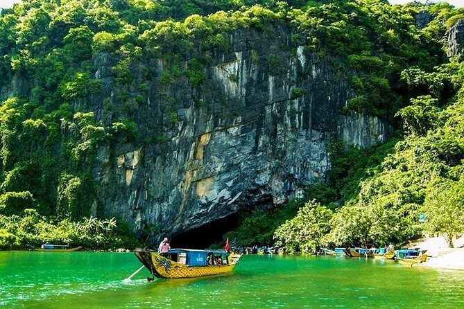 Private Day Trip from Hue to Phong Nha & Paradise Cave - Exploring the Beauty of Vietnams Caves on a Private Day Trip from Hue