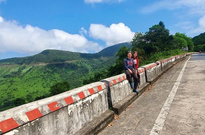 Hue to Hoi An/Da Nang Guided Bus Tour with Sightseeing Stops - Who Is This Tour Best For?