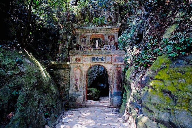 Marble Mountain, big Lady Buddha - Lunch included ( Private tour) - A Closer Look at the Highlights