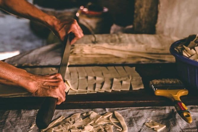 Hoi An street foods, night market and lantern boat ride - Scenic Lantern Boat Ride on Hoai River