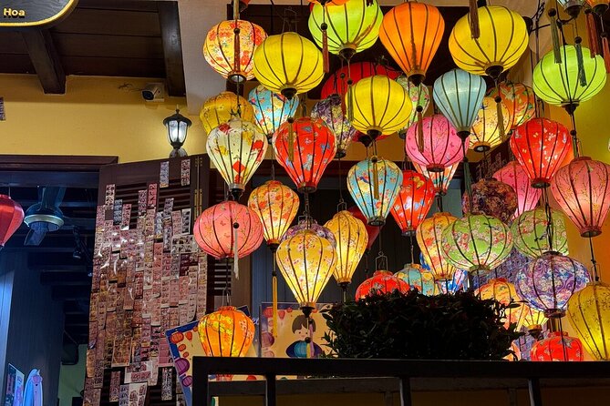 Hoi An Old Town Walking Tour with Boat Ride & Lantern Release - The Cultural Highlights: Markets & Historic Sites